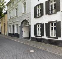 Charmante und kernsanierte Altstadtwohnung im Herzen von Andernach mit großer Sonnenterrasse