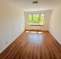 **Besichtigung: Sa., 30.08.25 um 13:00 Uhr** Drei-Raum-Balkon-Wohnung in Brandenburg a.d.H.! - Brandenburg an der Havel Görden