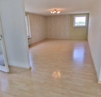 4-Zimmer-Wohnung mit Balkon & Stellplatz in Ludwigsburg