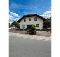 Komfortable 4ZKB EG Wohnung mit XXL Garage und Gartenanteil - Nauort