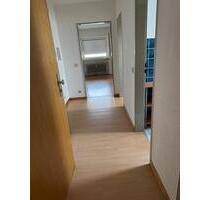 2-Zimmer-Dachgeschosswohnung mit Stellplatz in Goßfelden - Marburg Biegenviertel