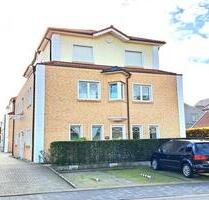 Villa Emilia. Exklusive 2 ZKB Erdgeschosswohnung mit Carport. Bezugsfrei ! - Bad Zwischenahn
