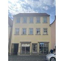 Gemütliche 3 Zimmer-Dachgeschosswohnung in der Innenstadt, Wohnfläche ca. 80m² - Haßfurt