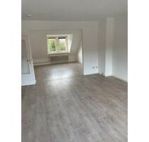 Helle 3-4 Zimmer Dachgeschosswohnung Nähe Maschsee - Hannover Buchholz-Kleefeld