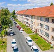 Frisch renovierte 3-Raum-Wohnung mit Balkon - Magdeburg Nordwest