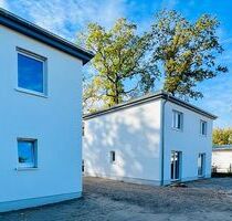 Noch 2 verfügbar: Wunderschöne Einfamilienhäuser in Brieselang zu vermieten