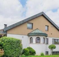 hochwertiges 2-Fam.Haus mit Ausbaureserven in guter Wohnlage - Bönnigheim