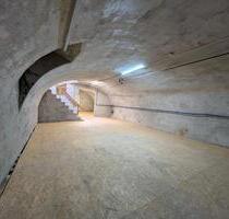 Lagerraum günstig zu vermieten - 150,00&nbsp;EUR Kaltmiete, ca.&nbsp; 70,00&nbsp;m&sup2; in Hochdorf-Assenheim (PLZ: 67126)