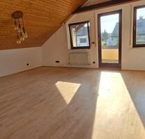 3-Zimmer-Dachgeschosswohnung mit Klimaanlage, EBK & Balkon - Heilbronn Frankenbach