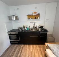 Möblierte 2-Zimmer-Wohnung mit Balkon & Schlafgalerie - Kelsterbach