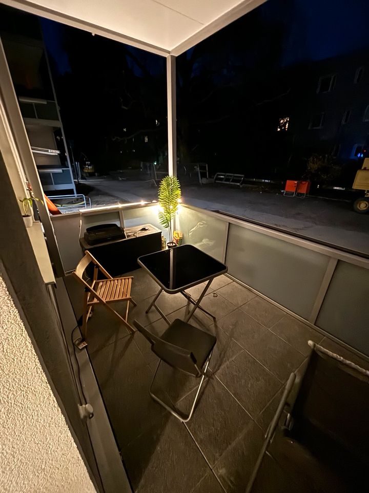 2zimmer Wohnung mit schönem Balkon vom 29.03.24 bis zum 08.04.24 - Berlin Steglitz-Zehlendorf