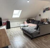 3 Zimmer DG-Wohnung - 910,00 EUR Kaltmiete, in Hemsbach (PLZ: 69502)