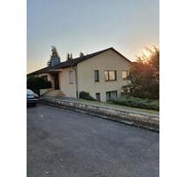 Wohnung mit 5 Zimmer (120qm), Balkon und Grundstück zu vermieten - Northeim