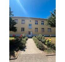 3-Zimmer-Wohnung 68 m² — Erdgeschoss, Stellplatz, Hohenmölsen