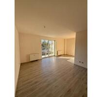 Tolle 2-Zimmer-Wohnung || Balkon - Einbauküche - Stellplatz - Weimar Lützendorf