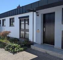Bungalow in Königsbrunn Haus - 583.000,00 EUR Kaufpreis, ca.  125,00 m² in Königsbrunn (PLZ: 86343)