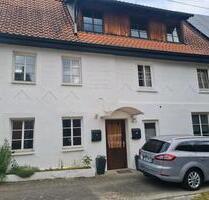 Mehrfamilienhaus in Eutingen - 239.000,00 EUR Kaufpreis, ca.  157,00 m² in Eutingen im Gäu (PLZ: 72184)