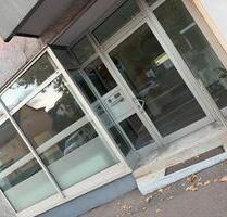 Heller Laden oder Praxisfläche in Mühlacker zu vermieten