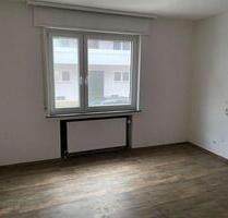 Zentrales Zimmer in einer WG mit Einbauküche - perfekt für Studenten - Hannover Ricklingen