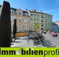 53156 - Große 3-Zimmer-Wohnung mit Dachterrasse - Hof Altstadt