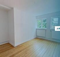 Renovierte 2-Zimmer-Wohnung mit EBK und viel Lichteinfall - Rendsburg