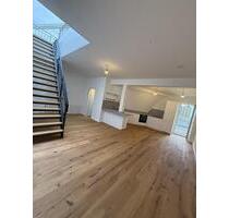 2-Zimmer-Dachgeschosswohnung mit zwei Dachterrassen in Friedenau - Berlin Tempelhof-Schöneberg