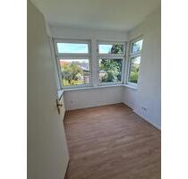 3 Raum Erdgeschosswohnung mit Loggia - Gotha