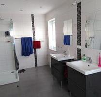 neues modernes WG-Zimmer mit Balkon - Veitsbronn