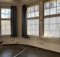 Atelierfläche in der Sandgasse - 300,00 EUR Kaltmiete, in Aschaffenburg (PLZ: 63739) Österreicher Kolonie