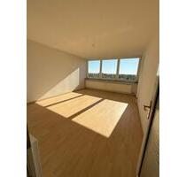 Helle 2-Zimmer-Wohnung mit Weitblick im 8. Stock - Rendsburg
