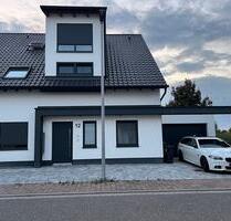 Moderne 3-Zimmer Wohnung mit Einbauküche! Neubau (2023) - 90m2 - Lingenfeld