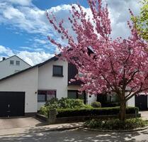 Einfamilienhaus mit Einliegerwohnung (DG) zu verkaufen - Vöhringen