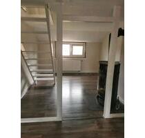 Charmante Dachgeschoss-Maisonette 4,5 Zimmer renoviert top Lage - Crailsheim