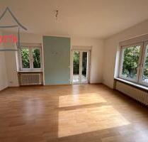 * Behagliche EG-Wohnung in zentraler Lage mit Terrasse * - Ludwigsburg Pflugfelden