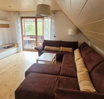 Teilmöblierte 94qm 3,5 Zimmer Wohnung mit Kamin & großem Balkon - Zusmarshausen