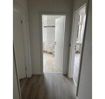 2-RW im Zentrum mit Balkon und Fahrstuhl (2.OGL) - Schönebeck (Elbe)