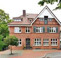 Belle Etage - eine echte Rarität! Traumhafte 6-Zi. Altbauwohnung im Herzen von Jesteburg
