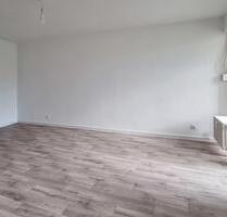 Frisch renovierte 2-Zimmer-Wohnung mit Balkon und Aufzug in der Weststadt! - Braunschweig Timmerlah-Geitelde-Stiddien