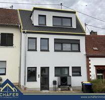 Erstbezug - Exklusive Neubauwohnung mit hohen Decken und Balkon in Überherrn-Felsberg zu vermieten