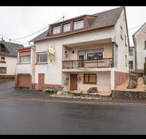 Haus zu vermieten ( Wohn- und Geschäftshaus) - Uersfeld