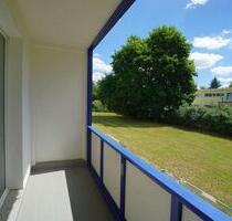 sonnige Wohnung - kurze Wege - 329,00 EUR Kaltmiete, in Plauen (PLZ: 08523)