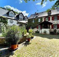 Charmantes Einfamilienhaus auf Dreiseitenhof - Kalt