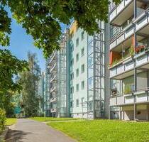 Frisch saniert für Sie: familienfreundliche 3-Zimmerwohnung mit Balkon und Aufzug! - Dresden Prohlis