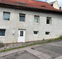 Haus zu verkaufen in ottweiler - 120.000,00 EUR Kaufpreis, ca.  250,00 m² in Ottweiler (PLZ: 66564)