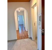 Ruhige 3-Zimmer-Wohnung mit Balkon, Fußbodenheizung & TG - Schwabach