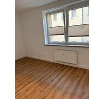 Schöne sanierte Wohnung in Krefeld mit Küche, ruhig & zentral