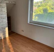 WG zimmer frei - 350,00 EUR Kaltmiete, ca.  68,00 m² in Gummersbach (PLZ: 51645) Berstig Süd