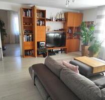 Schöne 5-Zimmer-Wohnung über zwei Stockwerke mit Terrasse - Neuenbürg