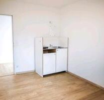 UNMÖBILIERTES WohnheimZIMMMER - 360,00 EUR Kaltmiete, in Mainz (PLZ: 55122) Gonsenheim