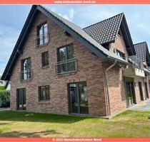 stilvoller NEUBAU Maisonette mit Balkon, EBK, Carport + Keller - Lütjensee